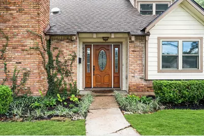 9407 Brooding Oak Circle, Houston, TX 77096 - Photo 5