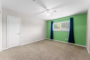 9407 Brooding Oak Cir, Houston, TX 77096 - Photo 23