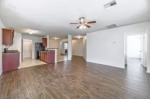 11207 Hall Pines Ct, Houston, TX 77075 - Photo 11