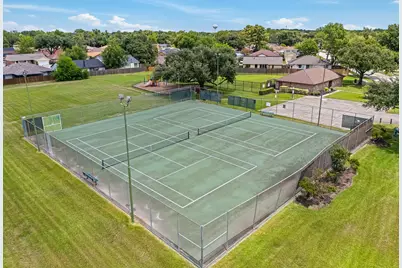 11414 Chelsea Walk Drive, Houston, TX 77066 - Photo 27