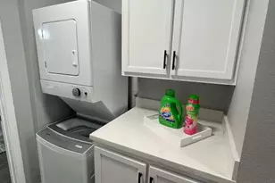 1223 W 25th St, Houston, TX 77008 - Photo 5