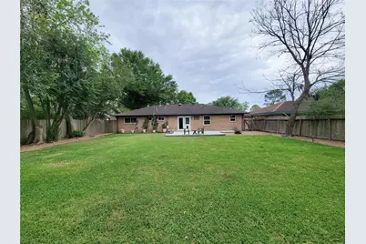 5846 Ettrick Drive, Houston, TX 77035 - Photo 37