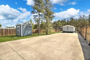 510 Rd 5512, Cleveland, TX 77327 - Photo 5