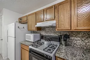 1320 Avenue L, Galveston, TX 77550 - Photo 13