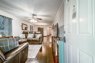 1320 Avenue L, Galveston, TX 77550 - Photo 7