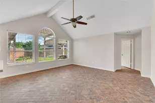 3123 Shore Meadow Dr, League City, TX 77573 - Photo 9