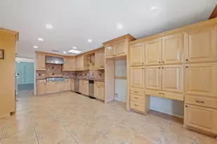 2206 Nantucket Dr, Houston, TX 77057 - Photo 9