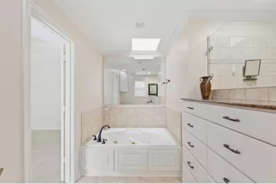 2206 Nantucket Drive #B, Houston, TX 77057 - Photo 27