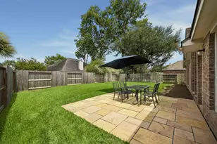 1314 Deerbrook Dr, Sugar Land, TX 77479 - Photo 23