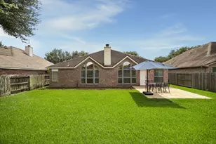 1314 Deerbrook Dr, Sugar Land, TX 77479 - Photo 23