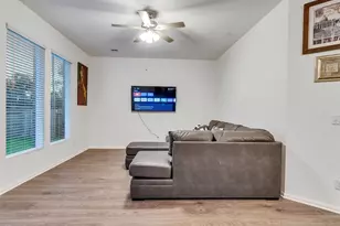 403 Magnolia St, Richwood, TX 77531 - Photo 5