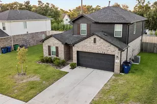 403 Magnolia St, Richwood, TX 77531 - Photo 1