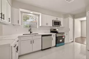 3907 Holly Green Ct, Houston, TX 77339 - Photo 15