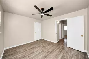 1320 Griffin St, Houston, TX 77009 - Photo 13