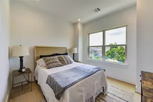 2310 Reinerman St, Houston, TX 77007 - Photo 7