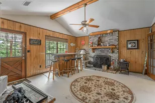 109 Hill Top Rd, Huntsville, TX 77320 - Photo 15