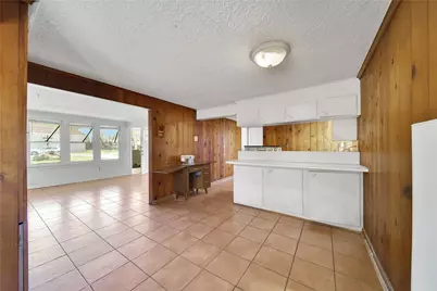 7115 Roswell Street, Houston, TX 77022 - Photo 9