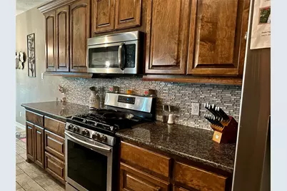 405 N Amherst Drive, West Columbia, TX 77486 - Photo 11