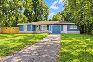 11929 15th St, Santa Fe, TX 77510 - Photo 1