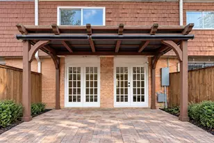 526 N Post Oak Ln, Houston, TX 77024 - Photo 27