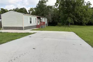 215 Live Oak St, Crosby, TX 77532 - Photo 3