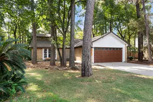19 Tremont Woods Ct, The Woodlands, TX 77381 - Photo 3