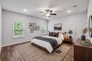 4834 Van Fleet St, Houston, TX 77033 - Photo 7