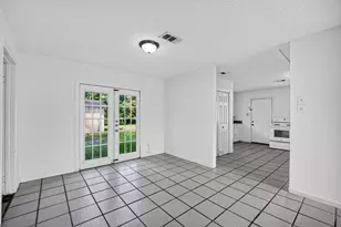 2101 E Fayle St, Baytown, TX 77520 - Photo 15