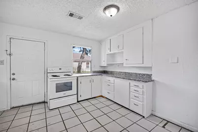 2101 E Fayle Street, Baytown, TX 77520 - Photo 19