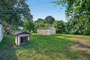 2101 E Fayle St, Baytown, TX 77520 - Photo 39