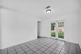 2101 E Fayle St, Baytown, TX 77520 - Photo 13