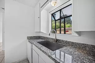 2101 E Fayle St, Baytown, TX 77520 - Photo 25