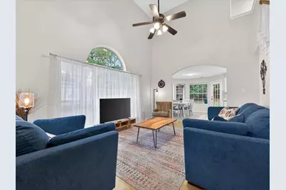 101 Snug Harbor Drive, Conroe, TX 77356 - Photo 5