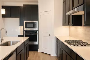 29403 Meadowcreek Hl Dr, Waller, TX 77484 - Photo 5