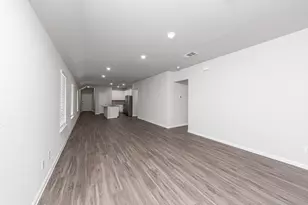 8126 Vanilla Orchid Dr, Houston, TX 77016 - Photo 7