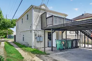 210 W 13th St, Houston, TX 77008 - Photo 3