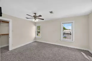 210 W 13th St, Houston, TX 77008 - Photo 23