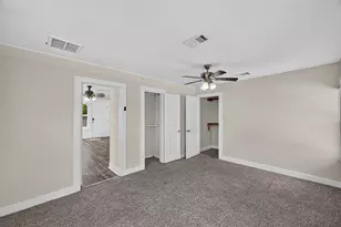 210 W 13th St, Houston, TX 77008 - Photo 25