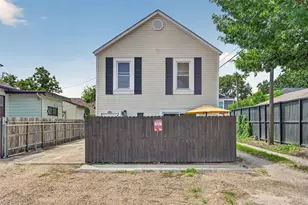 210 W 13th St, Houston, TX 77008 - Photo 1
