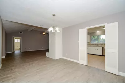 8319 Bird Run Drive, Missouri City, TX 77489 - Photo 13