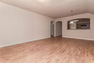 3907 Cary Creek Dr, Baytown, TX 77521 - Photo 5