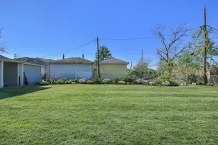 2909 Rosemary Ln, Houston, TX 77093 - Photo 37