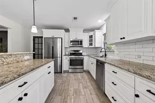 1215 Lawrence St, Rosenberg, TX 77471 - Photo 13