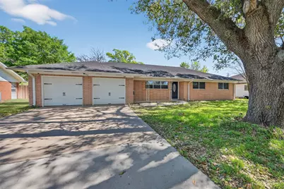 1215 Lawrence Street, Rosenberg, TX 77471 - Photo 1