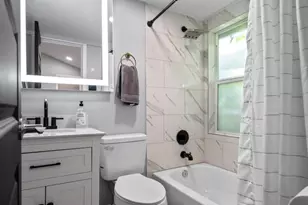 1015 Brooks St, Houston, TX 77009 - Photo 15