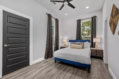 1015 Brooks Street, Houston, TX 77009 - Photo 11