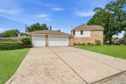 2922 Travick Lane, Houston, TX 77073 - Photo 3