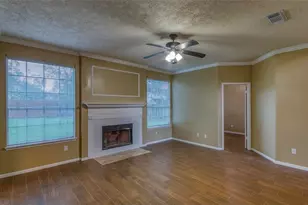 4803 Widerop Ln, Friendswood, TX 77546 - Photo 9
