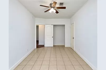 416 W Brazos Avenue, West Columbia, TX 77486 - Photo 11
