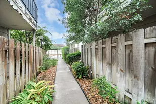 1818 Augusta Dr, Houston, TX 77057 - Photo 9